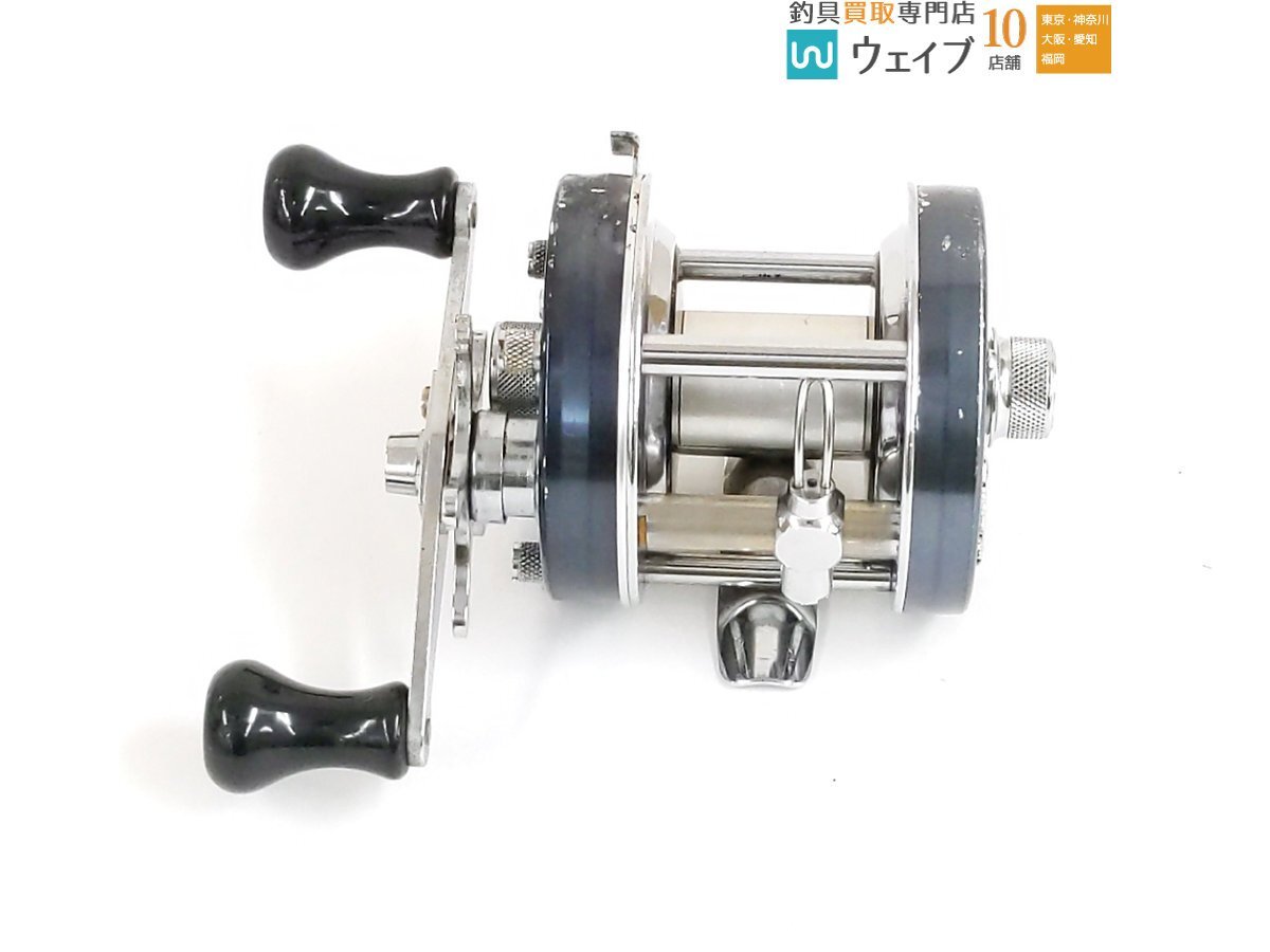 ABU アンバサダー 5500C ブルーグレー 太軸 赤ハイ #831200(アブ ABU アンバサダー 5500C ブルーグレー 太軸 赤ハイ #831200(アブ