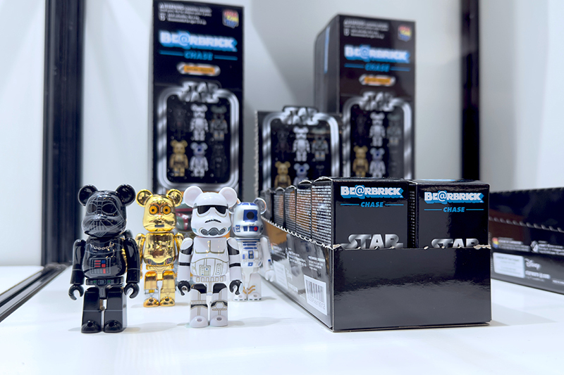 新品 BE@RBRICK CHASE STAR WARS 1BOX 100% MEDICOM TOY ベア 新品 BE@RBRICK CHASE STAR WARS 1BOX 100% MEDICOM TOY ベア