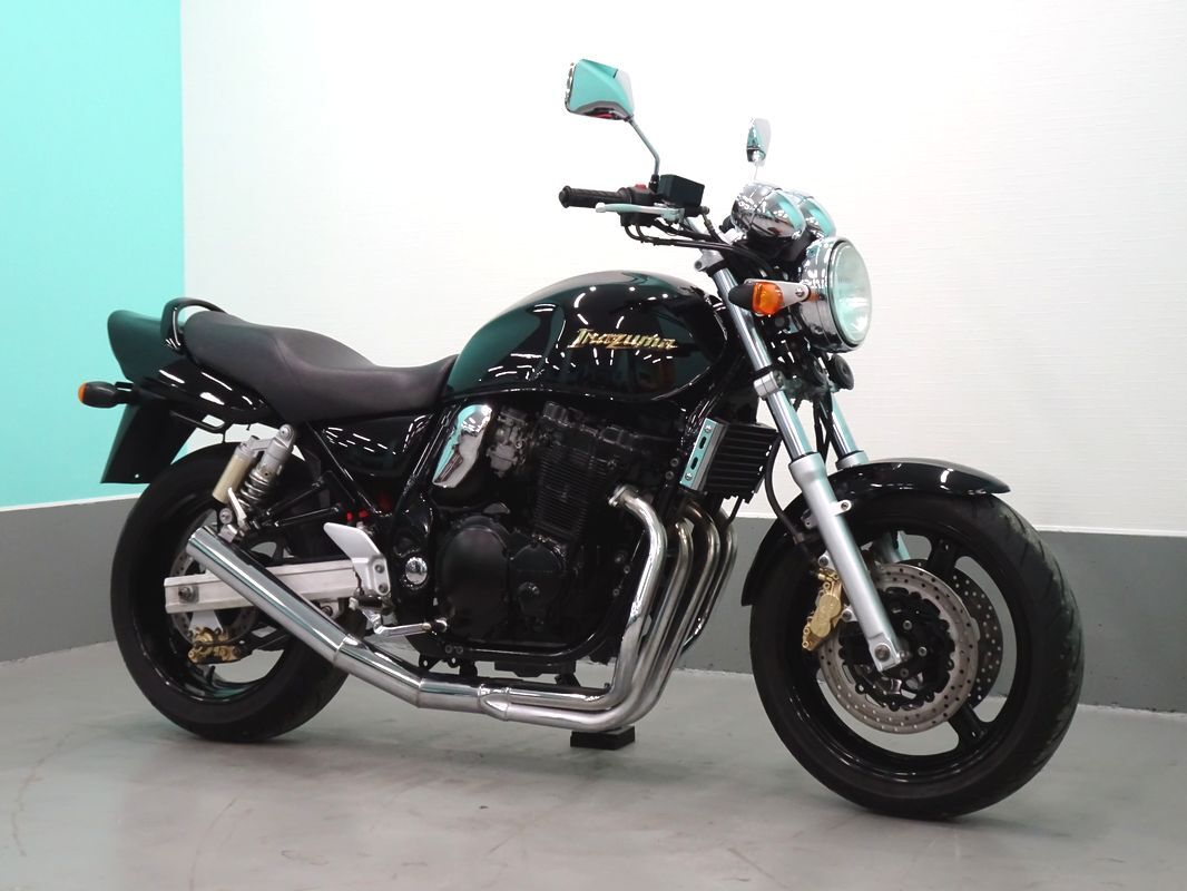 まるで新車(chē)みたいなイナズマ 400 各部リペイントで綺麗に仕上がっております！ メッキショート管 SUZUKI INAZUMA 油冷 GSX インパルス