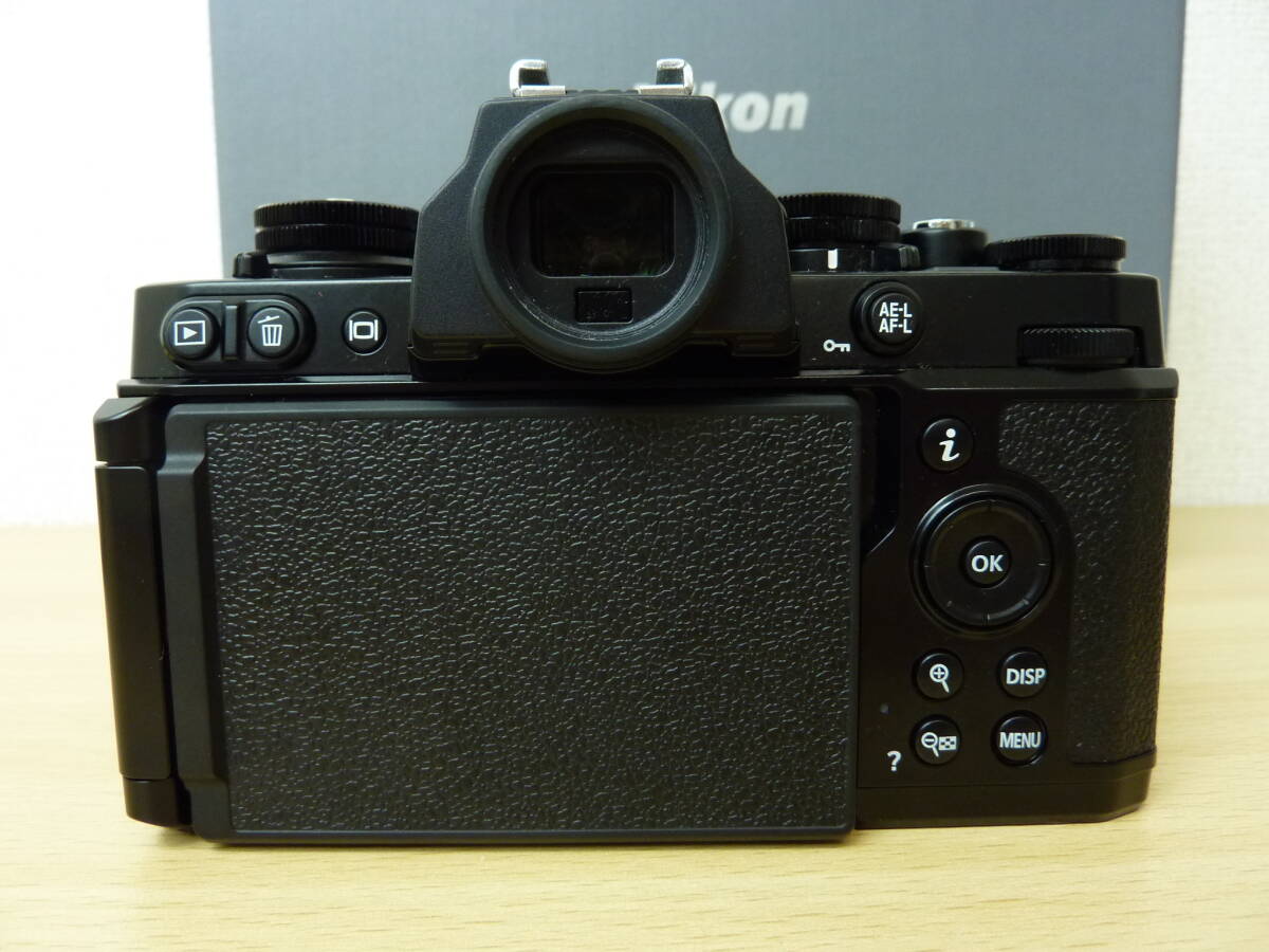 シャッター回数384回】 Nikon ニコン Z fc ボディ + NIKKOR Z 28 シャッター回数384回】 Nikon ニコン Z fc ボディ + NIKKOR Z 28