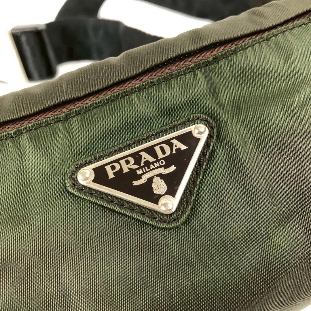 PRADA プラダ ナイロン ロゴプレート ウエストポーチ グリーン PRADA プラダ ナイロン ロゴプレート ウエストポーチ グリーン