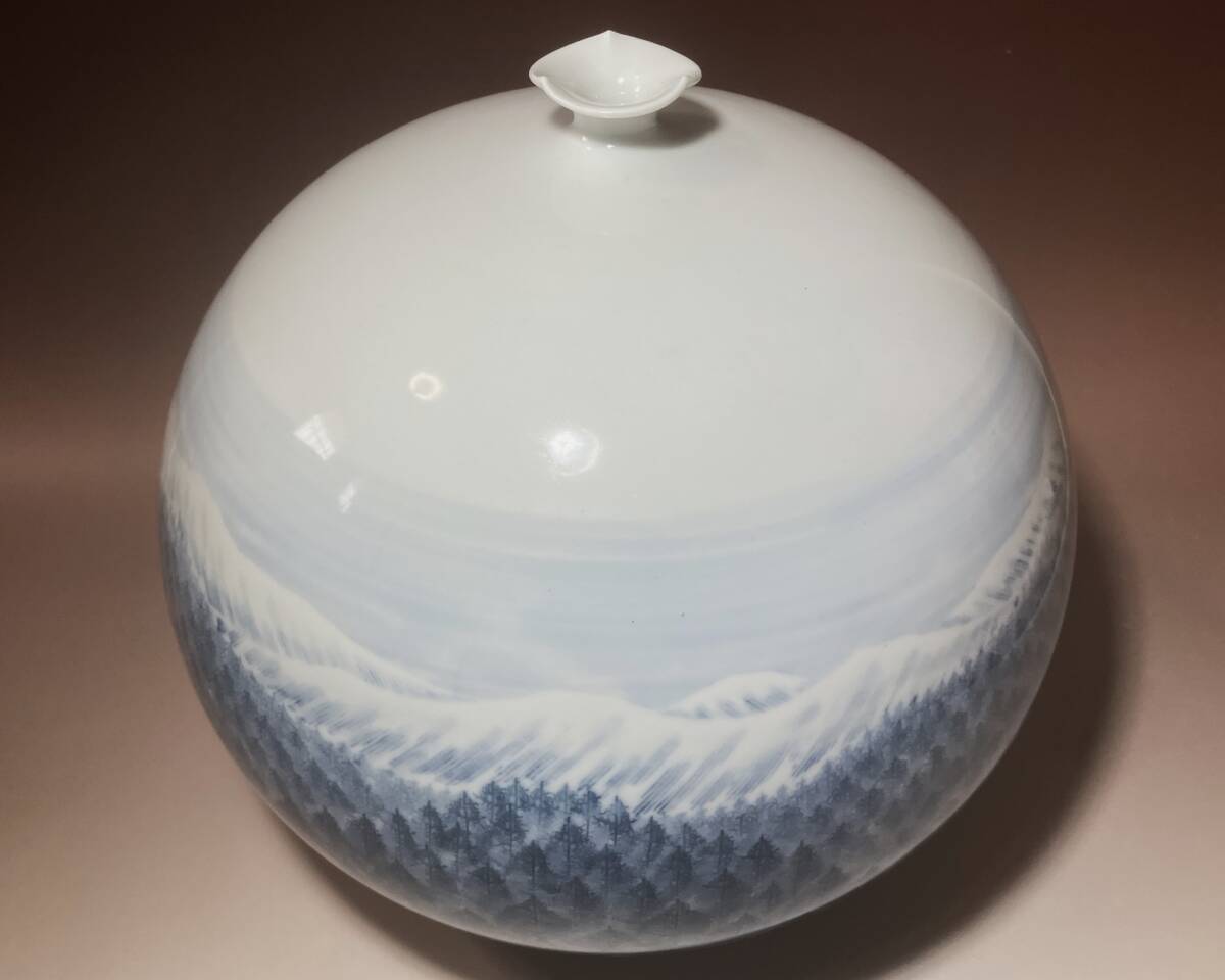 ☆うぶ出し//有田焼 名工 日展作家『藤井朱明 造』早春 染付風景 ☆うぶ出し//有田焼 名工 日展作家『藤井朱明 造』早春 染付風景