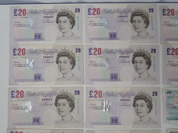 イギリス旧紙幣 GBP 合計250ポンド分 計14枚 BANK of ENGLAND イギリス旧紙幣 GBP 合計250ポンド分 計14枚 BANK of ENGLAND