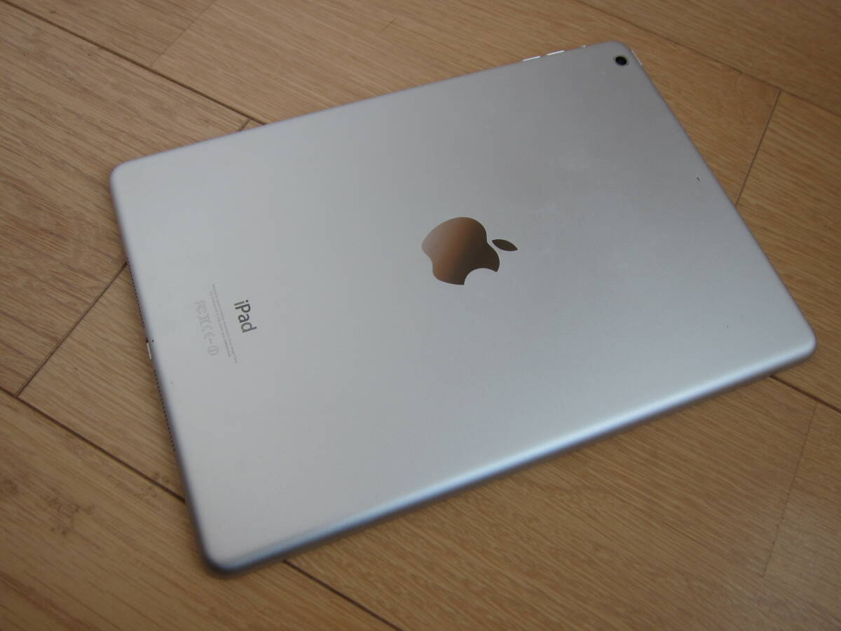 iPad Air 初代 第1世代 Wi-fiモデル 64GB シルバー MD790J/A iPad Air 初代 第1世代 Wi-fiモデル 64GB シルバー MD790J/A