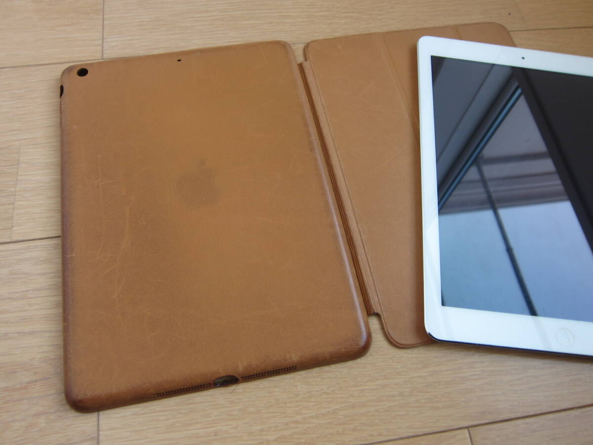 iPad Air 初代 第1世代 Wi-fiモデル 64GB シルバー MD790J/A iPad Air 初代 第1世代 Wi-fiモデル 64GB シルバー MD790J/A
