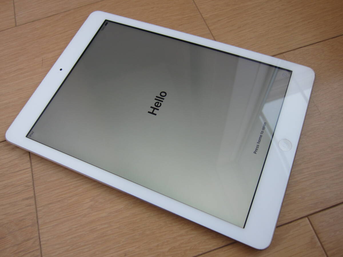 iPad Air 初代 第1世代 Wi-fiモデル 64GB シルバー MD790J/A iPad Air 初代 第1世代 Wi-fiモデル 64GB シルバー MD790J/A