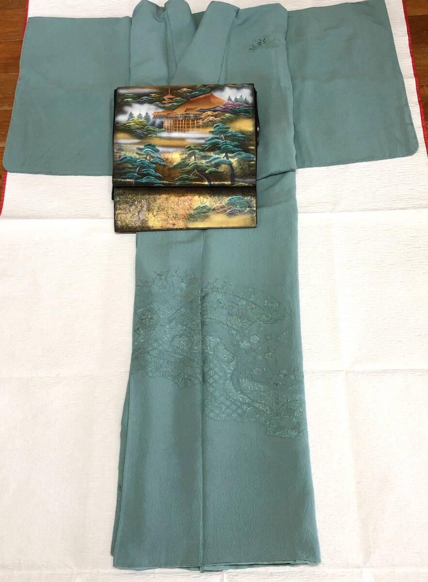 白緑色スワトウ刺繍正絹膨れ織り訪問着1つ紋 裄68.5cm身丈157 白緑色スワトウ刺繍正絹膨れ織り訪問着1つ紋 裄68.5cm身丈157
