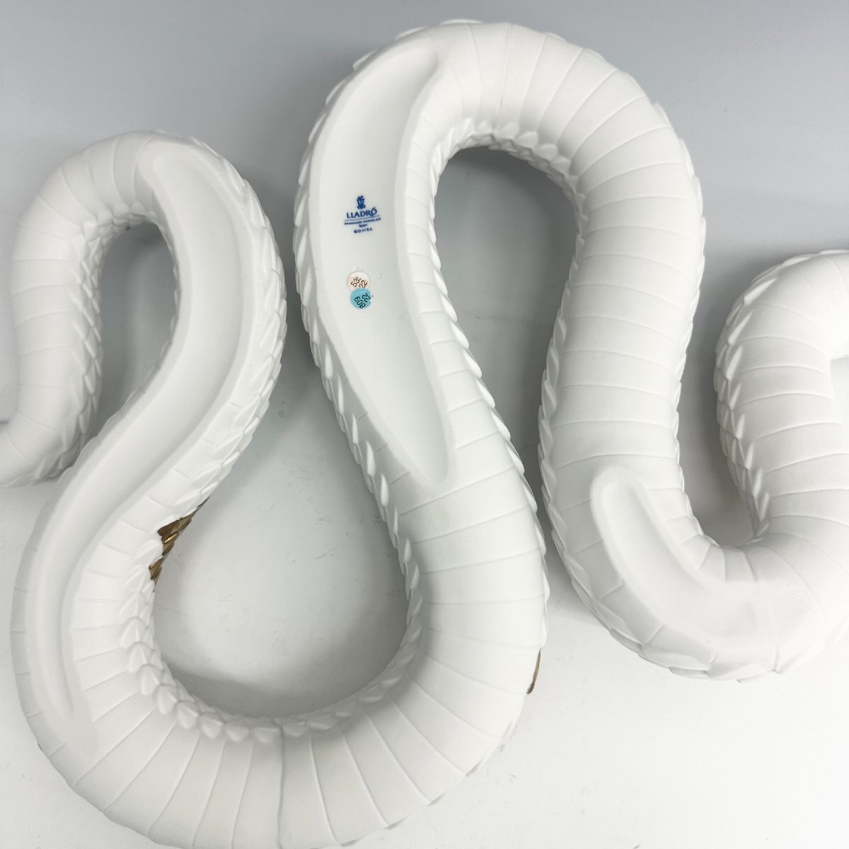 N リヤドロ LLADRO 大型 ヘビ Snake フィギュリン 置物 幅約62.0 N リヤドロ LLADRO 大型 ヘビ Snake フィギュリン 置物 幅約62.0
