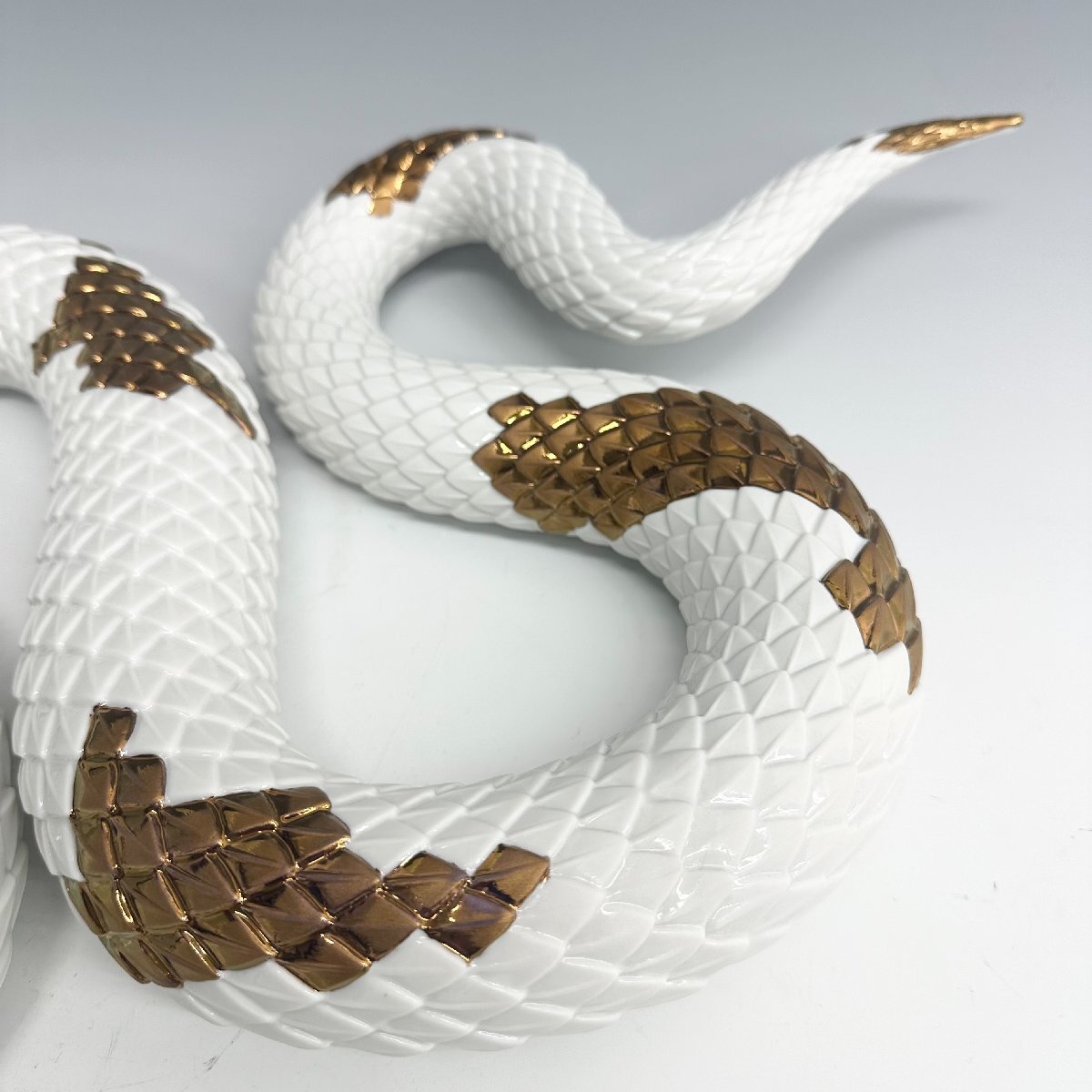 N リヤドロ LLADRO 大型 ヘビ Snake フィギュリン 置物 幅約62.0 N リヤドロ LLADRO 大型 ヘビ Snake フィギュリン 置物 幅約62.0
