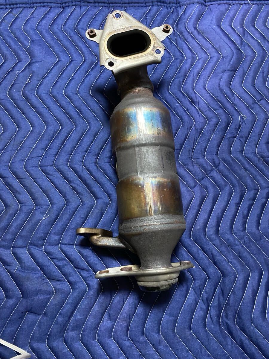 N BOXカスタム⭐️平成24⭐️ エキマニ 触媒 キャタライザー ショクバイ⭐️中古 N BOXカスタム⭐️平成24⭐️ エキマニ 触媒 キャタライザー