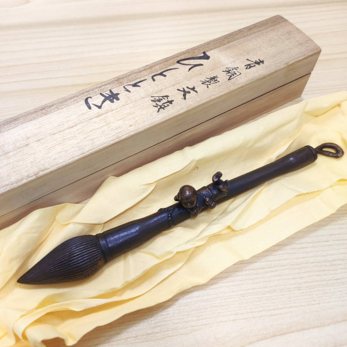 未使用保管品☆青銅製文鎮 ひととき 下尾治彦 共箱付 高岡銅器 未使用保管品☆青銅製文鎮 ひととき 下尾治彦 共箱付 高岡銅器