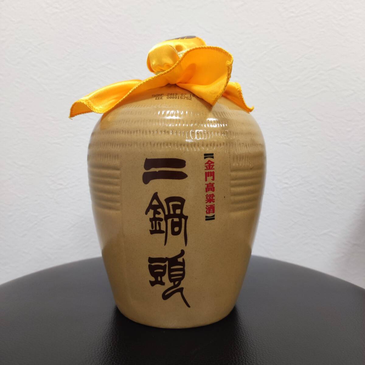 金門高梁酒 二鍋頭 53度 1000ml / 1L 陶器ボトル 重量1602g 未開 金門高梁酒 二鍋頭 53度 1000ml / 1L 陶器ボトル 重量1602g 未開
