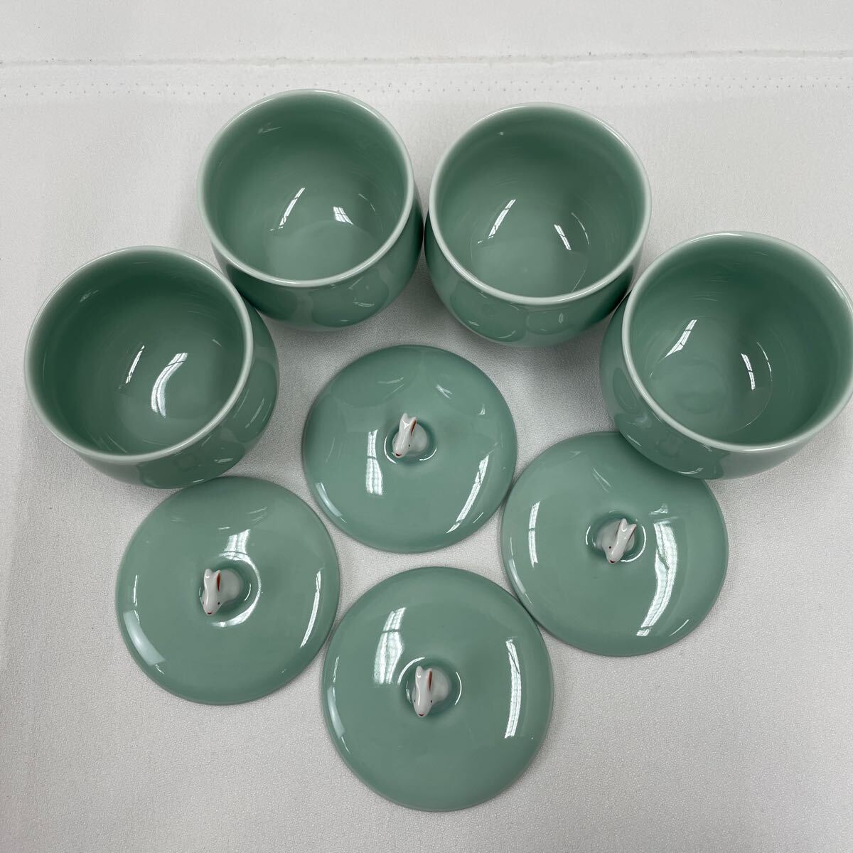 深川製磁】 百年庵 笹青磁うさぎ急須茶器揃 茶器セット 蓋付き 深川製磁】 百年庵 笹青磁うさぎ急須茶器揃 茶器セット 蓋付き