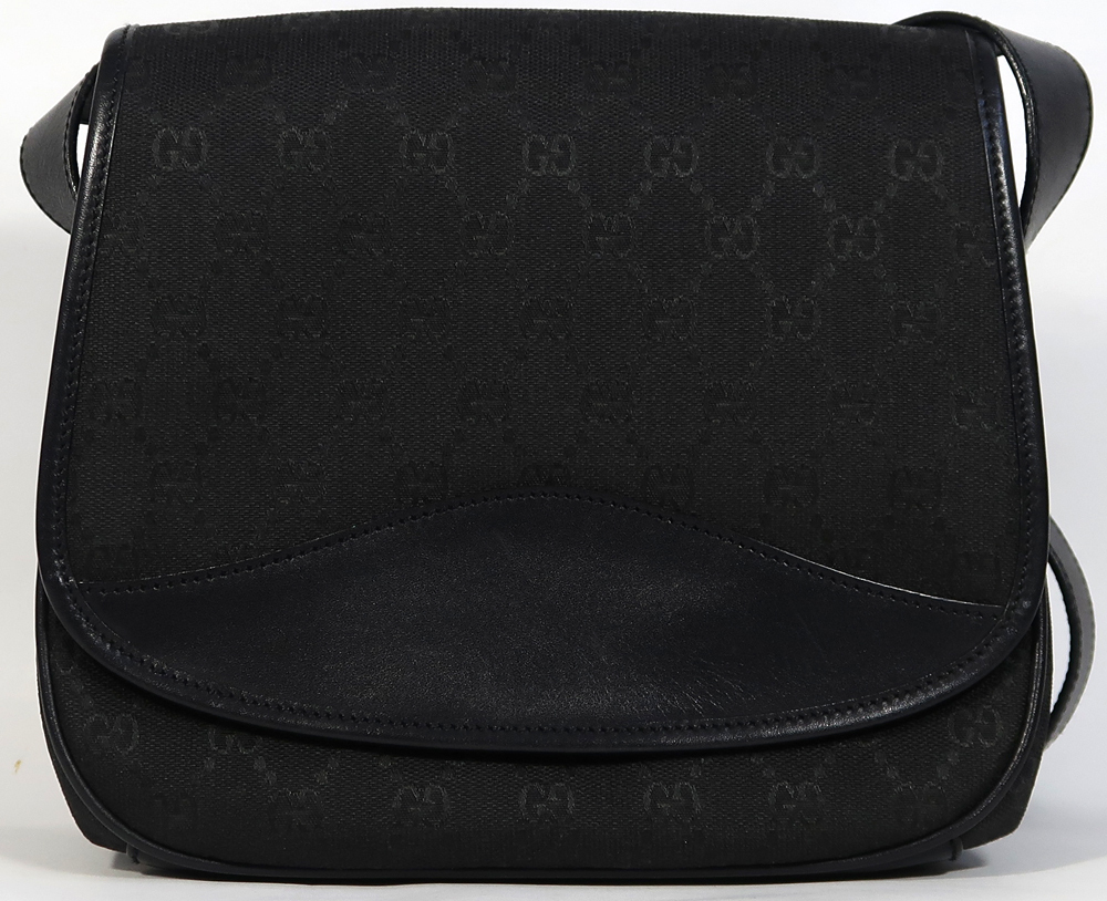 GUCCI， ショルダーバック， GG/ブラック， 中古，難あり
