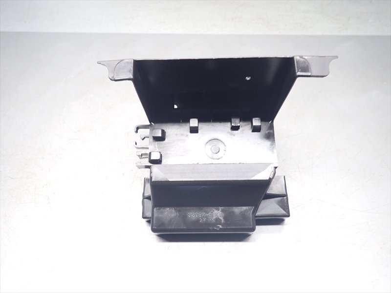 B1R7-0411 カワサキ KSR110 バッテリーボックス 純正品 【KL110A-A04*** 2005年式 動画有】_画像4