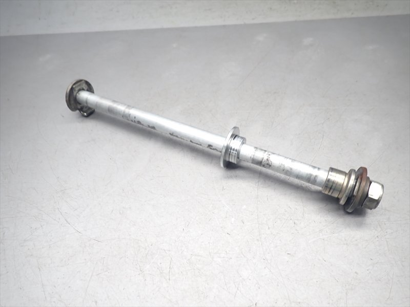 B1R7-0416 ホンダ ホーネット250 リア アクスルシャフト 純正品 【MC31-110～ 前期型 動畫有】
