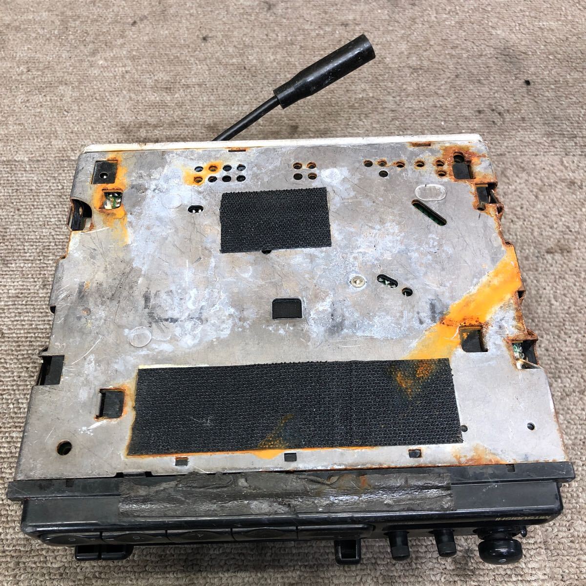 AV4-783 激安 カーステレオ MITSUBISHI RH-9105 32043017 カセットデッキ アンプ FM/AM オーディオ 通電未確認(rèn) ジャンク