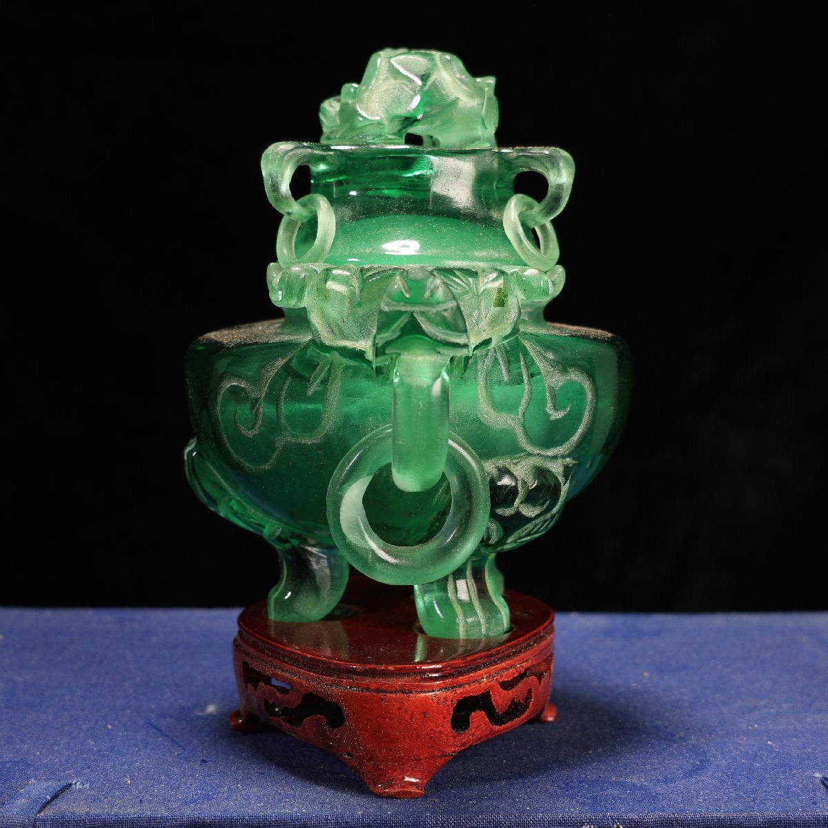 珍品堂】1円から E013 置物 三足香炉 遊環 瑠璃 共箱 和田玉碧玉 珍品堂】1円から E013 置物 三足香炉 遊環 瑠璃 共箱 和田玉碧玉