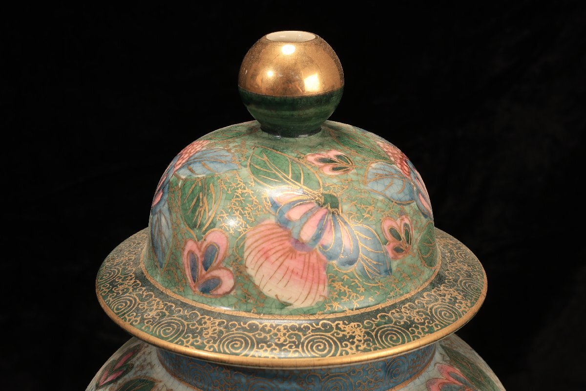 珍品堂】1円から E024 薩摩焼 金彩色絵壺 1点 花瓶 沈香壺 珍品堂】1円から E024 薩摩焼 金彩色絵壺 1点 花瓶 沈香壺