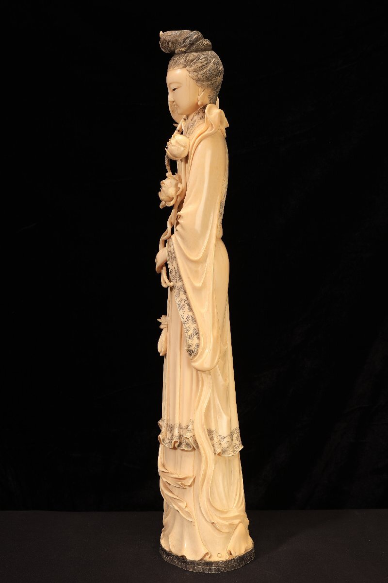 珍品堂】1円から C086 置物 侍女花彫 細密彫刻 芯料使用 天然 珍品堂】1円から C086 置物 侍女花彫 細密彫刻 芯料使用 天然