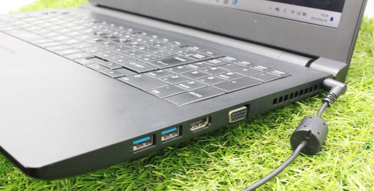 【お買得☆東芝】office付☆カメラ付☆ノート 15.6インチ☆8GB/SSD128GB/Core i3-4005U(4世代)/Win11pro☆dynabook stellite R35 M【7055】