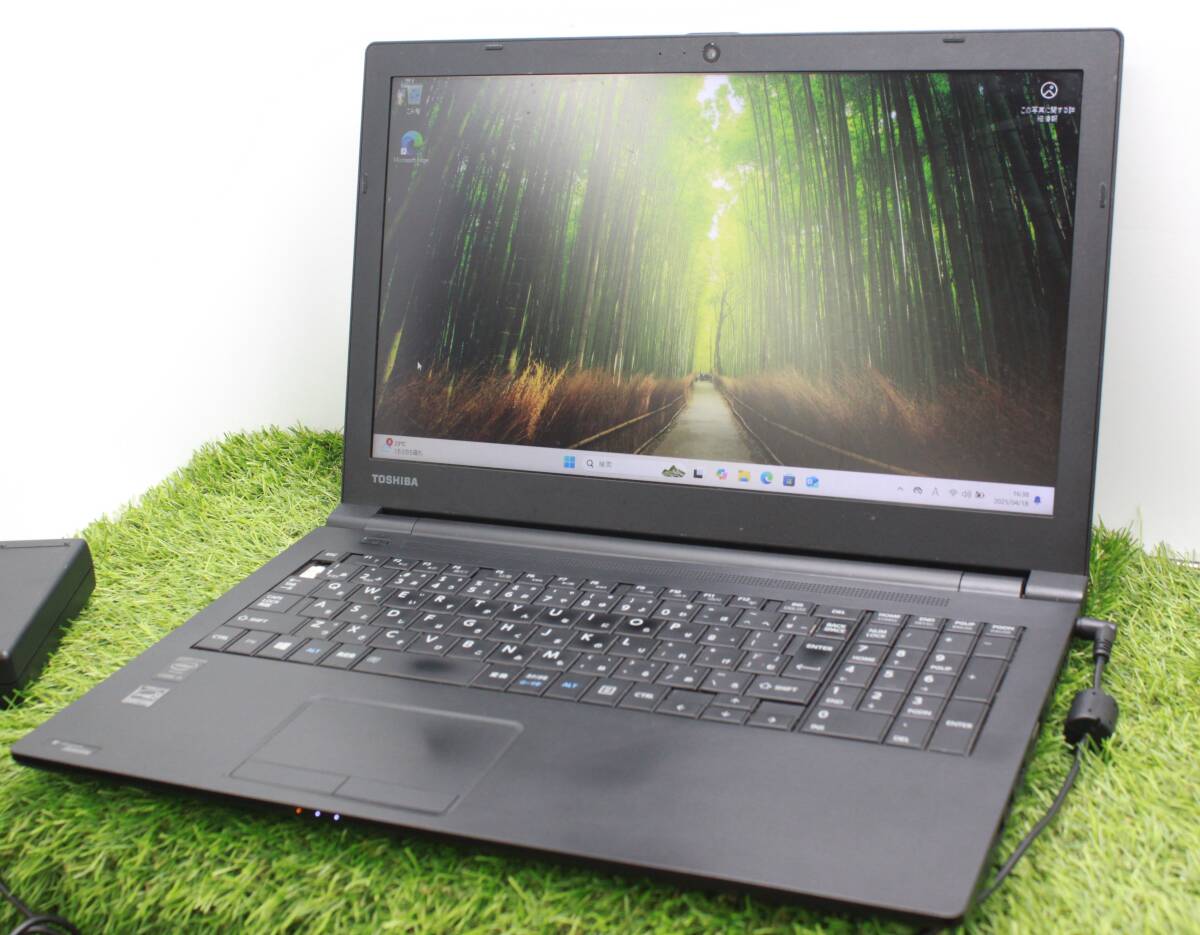 【お買得☆東芝】office付☆カメラ付☆ノート 15.6インチ☆8GB/SSD128GB/Core i3-4005U(4世代)/Win11pro☆dynabook stellite R35 M【7055】
