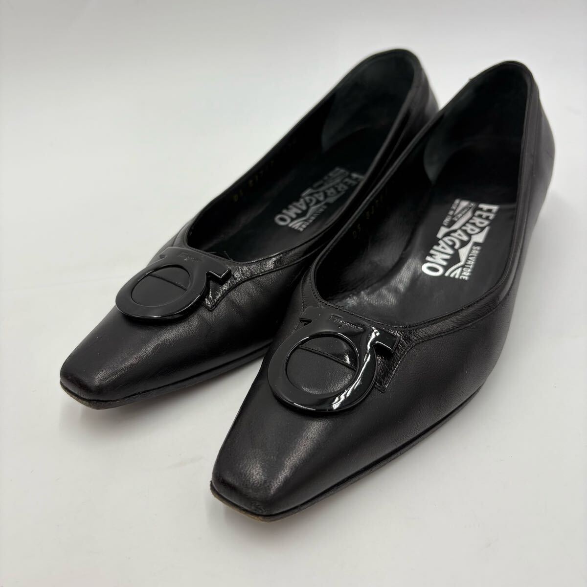 ■箱付き 'イタリア制' 高級ラグジュアリー靴 Salvatore Ferragamo サルヴァトーレフェラガモ 本革 ガンチーニ ヒールパンプス 5.5D 22.5cm