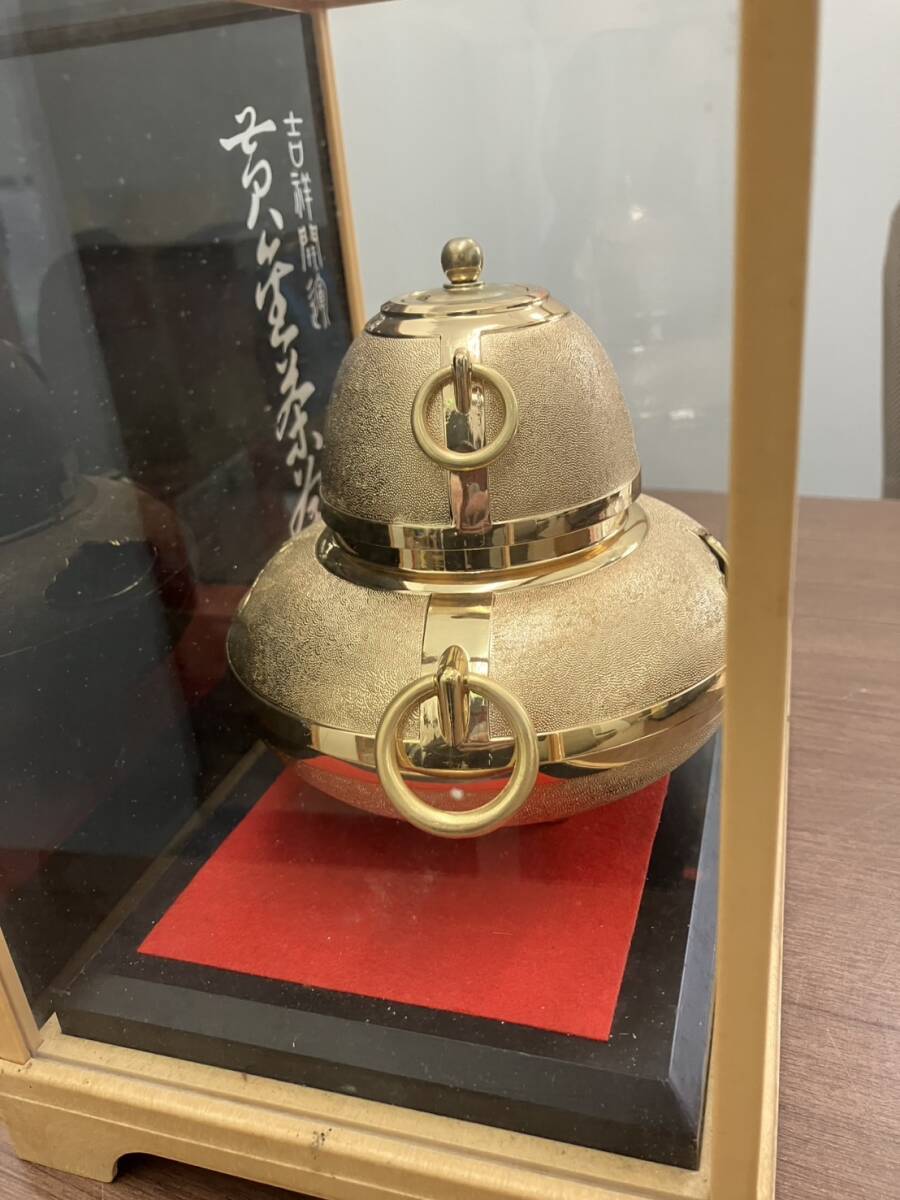 C】黄金茶釜 24KGP 開運 飾り物 縁起物 置物 金メッキ ケース C】黄金茶釜 24KGP 開運 飾り物 縁起物 置物 金メッキ ケース