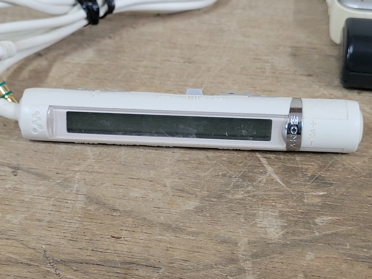 通電OK 動作未確認 SONY ポータブル MDプレーヤー MZ-E630 通電OK 動作未確認 SONY ポータブル MDプレーヤー MZ-E630