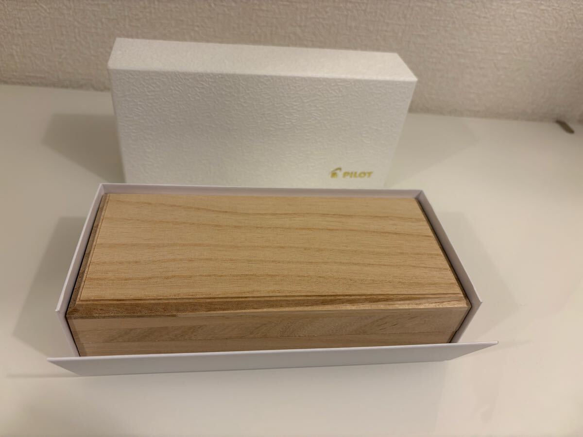 PILOT パイロット カスタム845　細(xì)字　萬年筆　FKV-5MR-B-F　Fニブ　新品　未開封