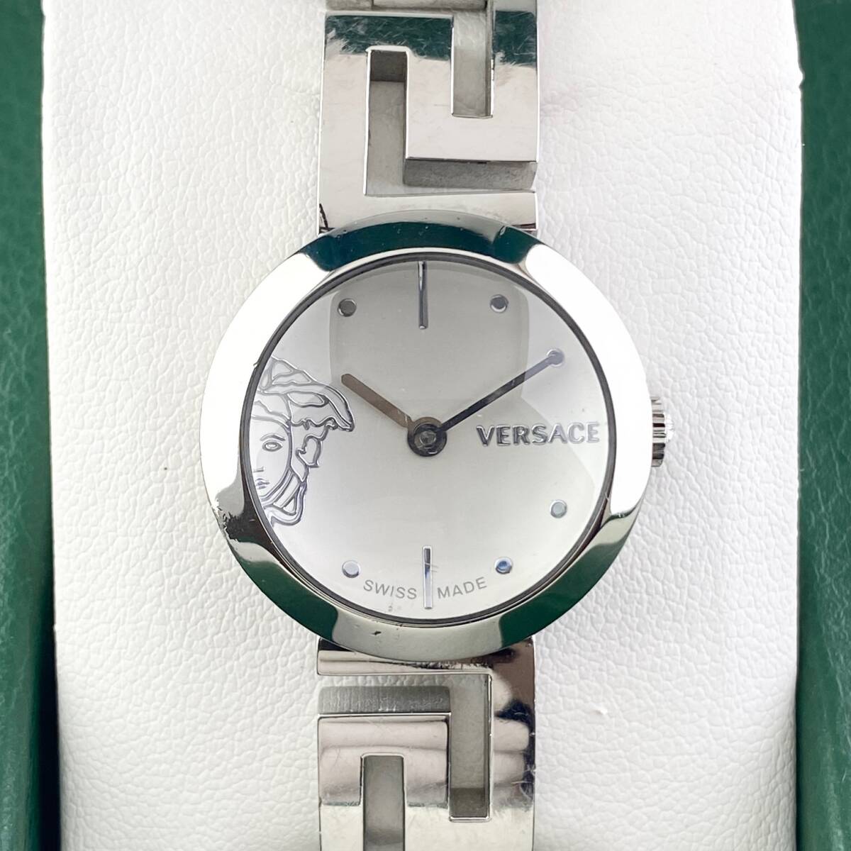 1円箱付】VERSACE ヴェルサーチ 腕時計 レディース QSQ ホワイト 1円箱付】VERSACE ヴェルサーチ 腕時計 レディース QSQ ホワイト
