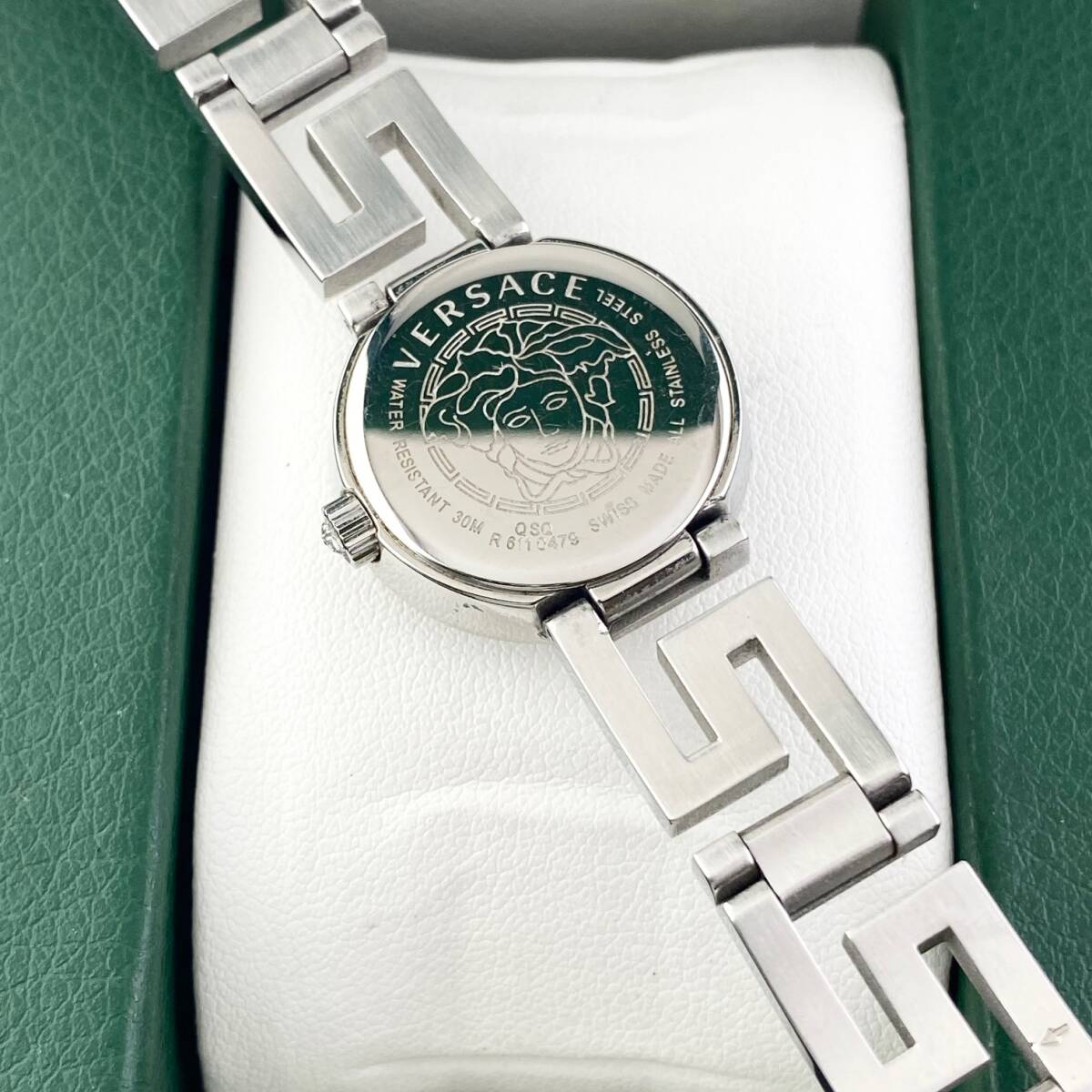 1円箱付】VERSACE ヴェルサーチ 腕時計 レディース QSQ ホワイト 1円箱付】VERSACE ヴェルサーチ 腕時計 レディース QSQ ホワイト