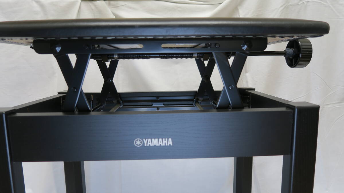 美品】ヤマハ 電子ピアノ 高低自在イス BC-205 BK(ピアノ椅子 美品】ヤマハ 電子ピアノ 高低自在イス BC-205 BK(ピアノ椅子