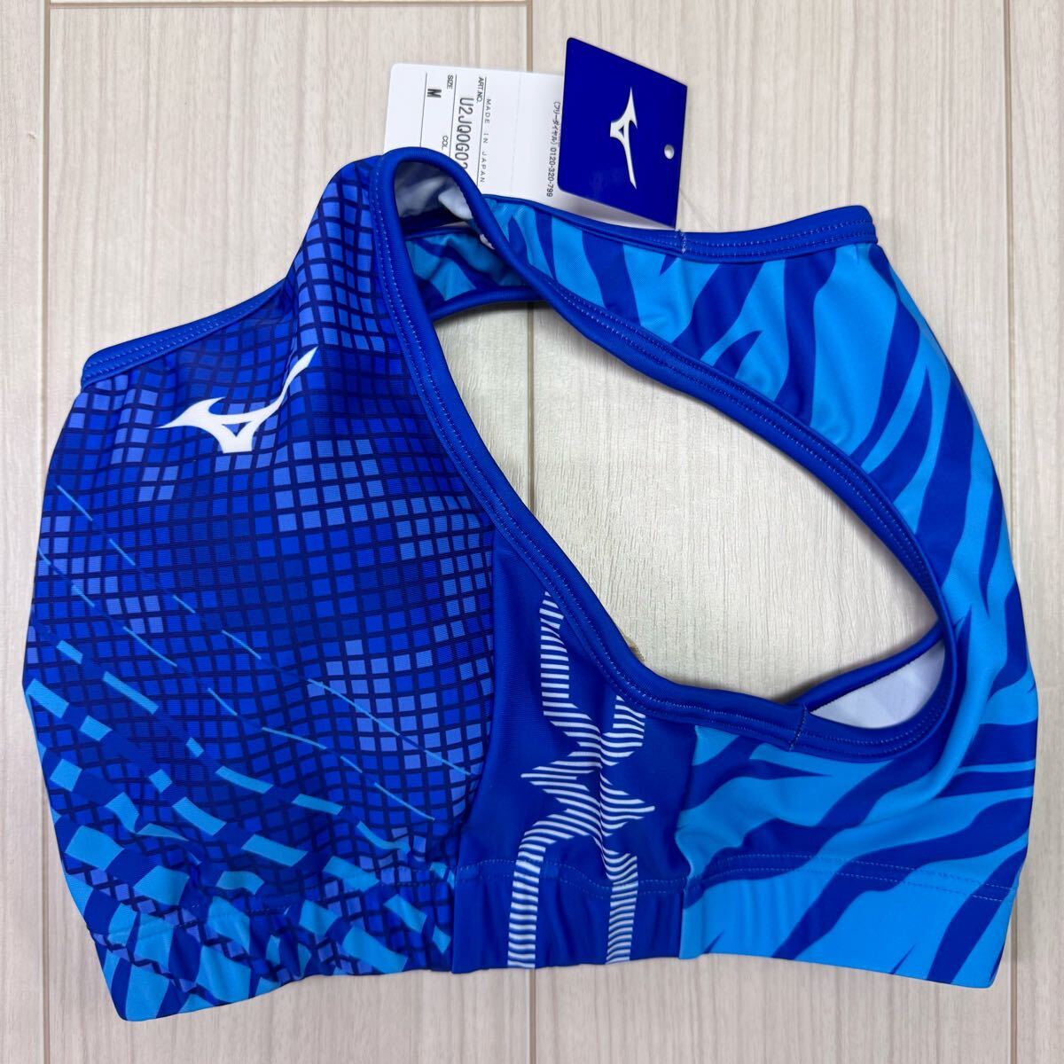 ミズノ 女子陸上ユニフォーム上下セット Mサイズ サックスブルー ミズノ 女子陸上ユニフォーム上下セット Mサイズ サックスブルー