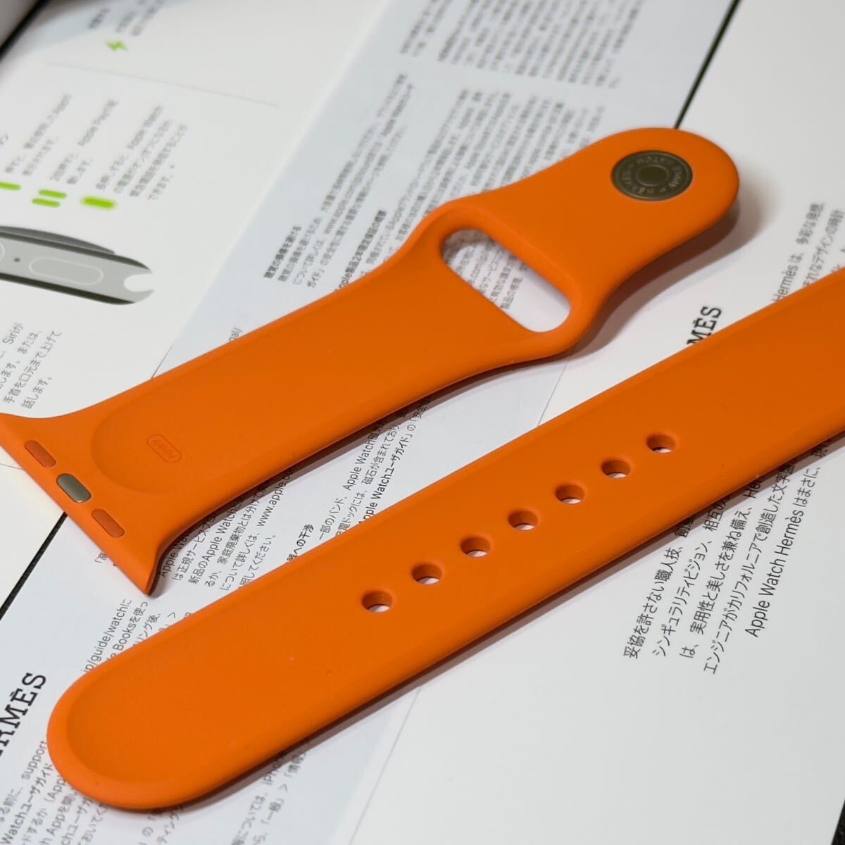 即決 美品 Apple Watch HERMES 限定 オレンジ スポーツバンド 即決 美品 Apple Watch HERMES 限定 オレンジ スポーツバンド