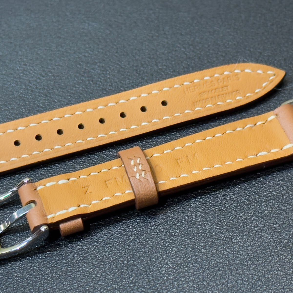 希少 ほぼ未使用 即決 ゴールド アトラージュ Apple watch 希少 ほぼ未使用 即決 ゴールド アトラージュ Apple watch