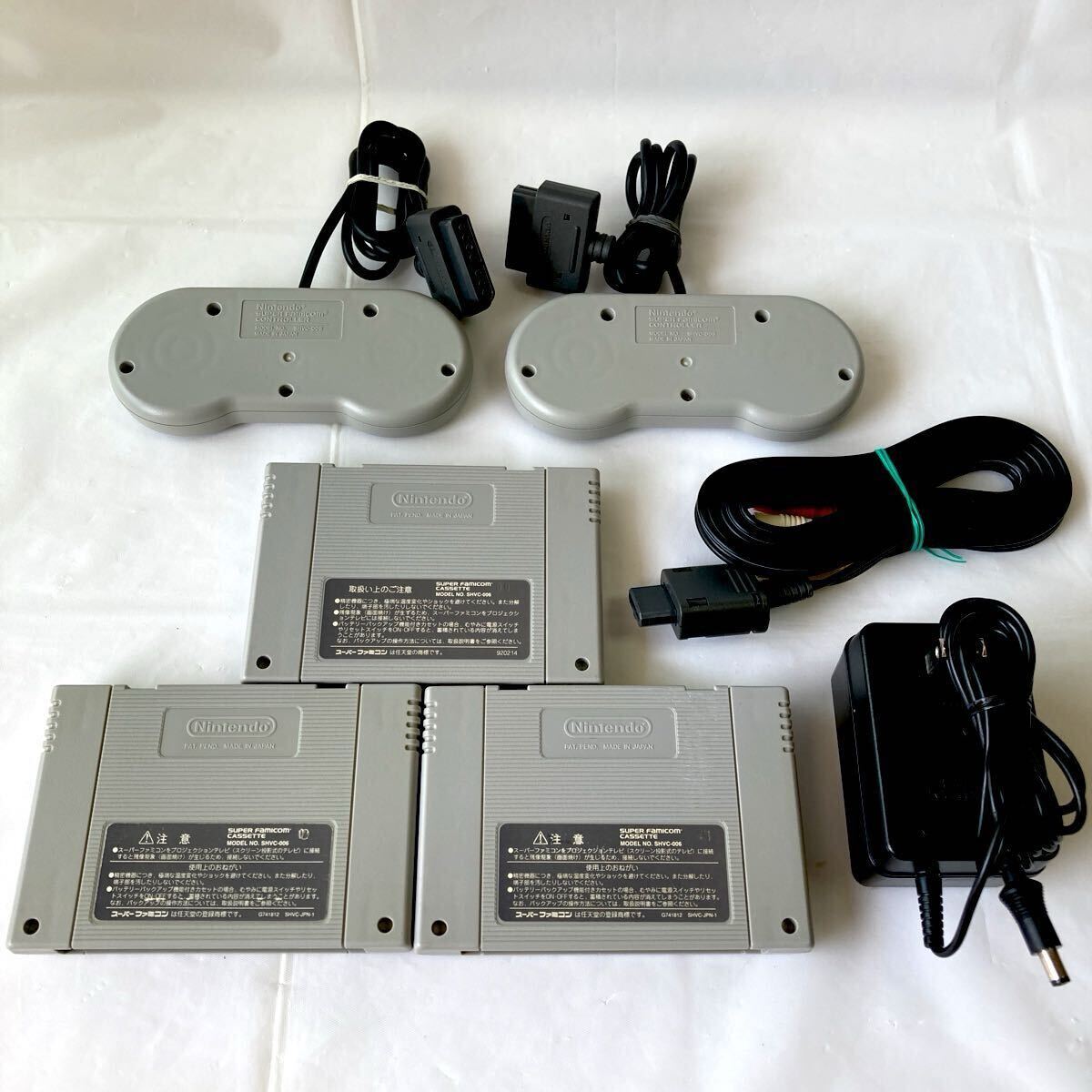 後期型 スーパーファミコン 本体 ソフト 動作品 純正 一式 良品 後期型 スーパーファミコン 本体 ソフト 動作品 純正 一式 良品