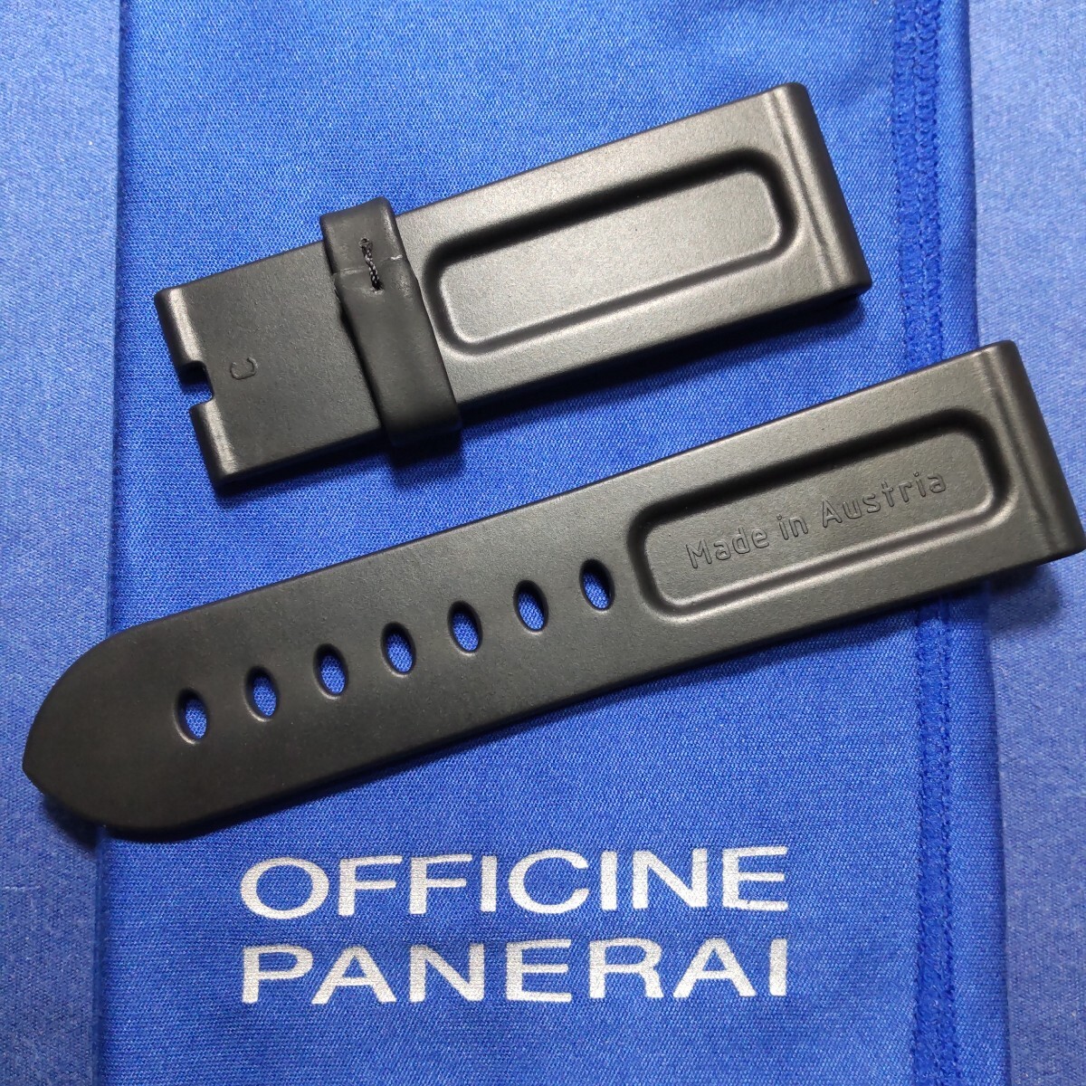 OFFICINE PANERAI 初期 ラバー 尾錠 装着 正規 ベルト 純正 カウッチュー ストラップ 黒 BK 24/22 BA パネライ Made in Austria 希少 111
