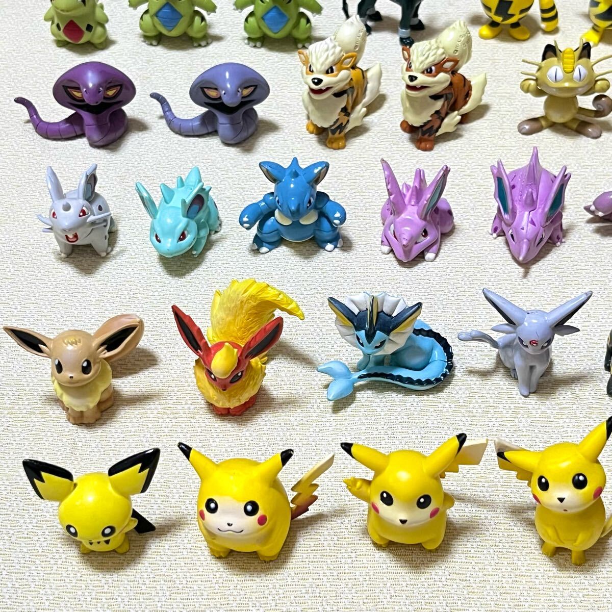 モンコレ 60体 初期 ニドラン ニドクインなど ポケモン