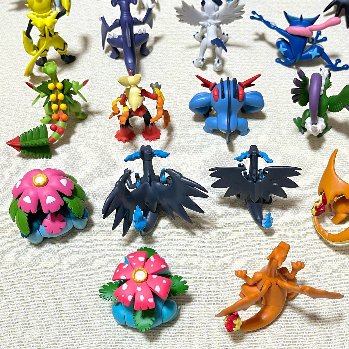モンコレ 30体 メガシンカ 伝説など 大きめ ポケモン TOMY モンコレ 30体 メガシンカ 伝説など 大きめ ポケモン TOMY