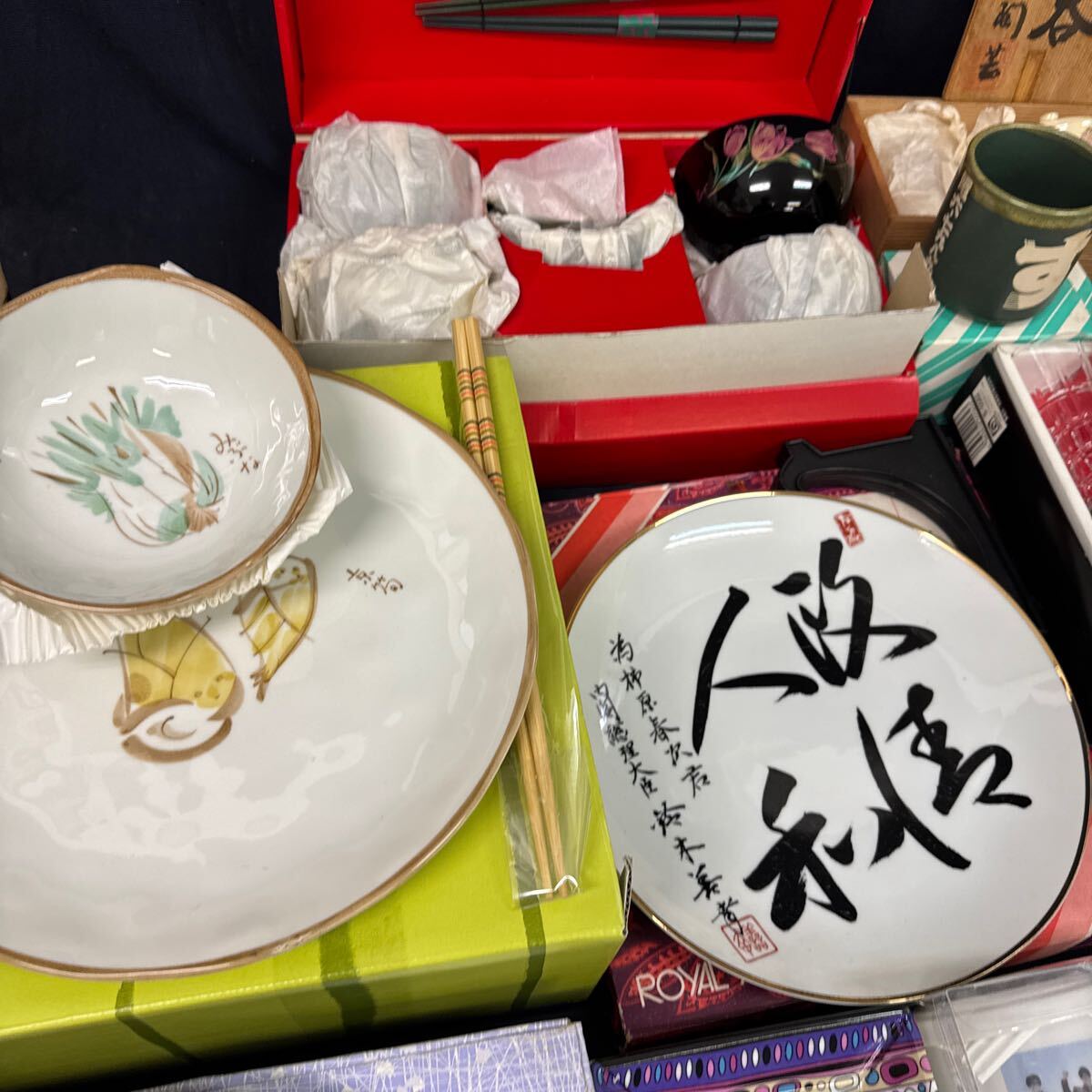 ◇食器 大量まとめ売り 茶器 急須 湯呑 グラス 盛皿 小皿 七宝 ◇食器 大量まとめ売り 茶器 急須 湯呑 グラス 盛皿 小皿 七宝