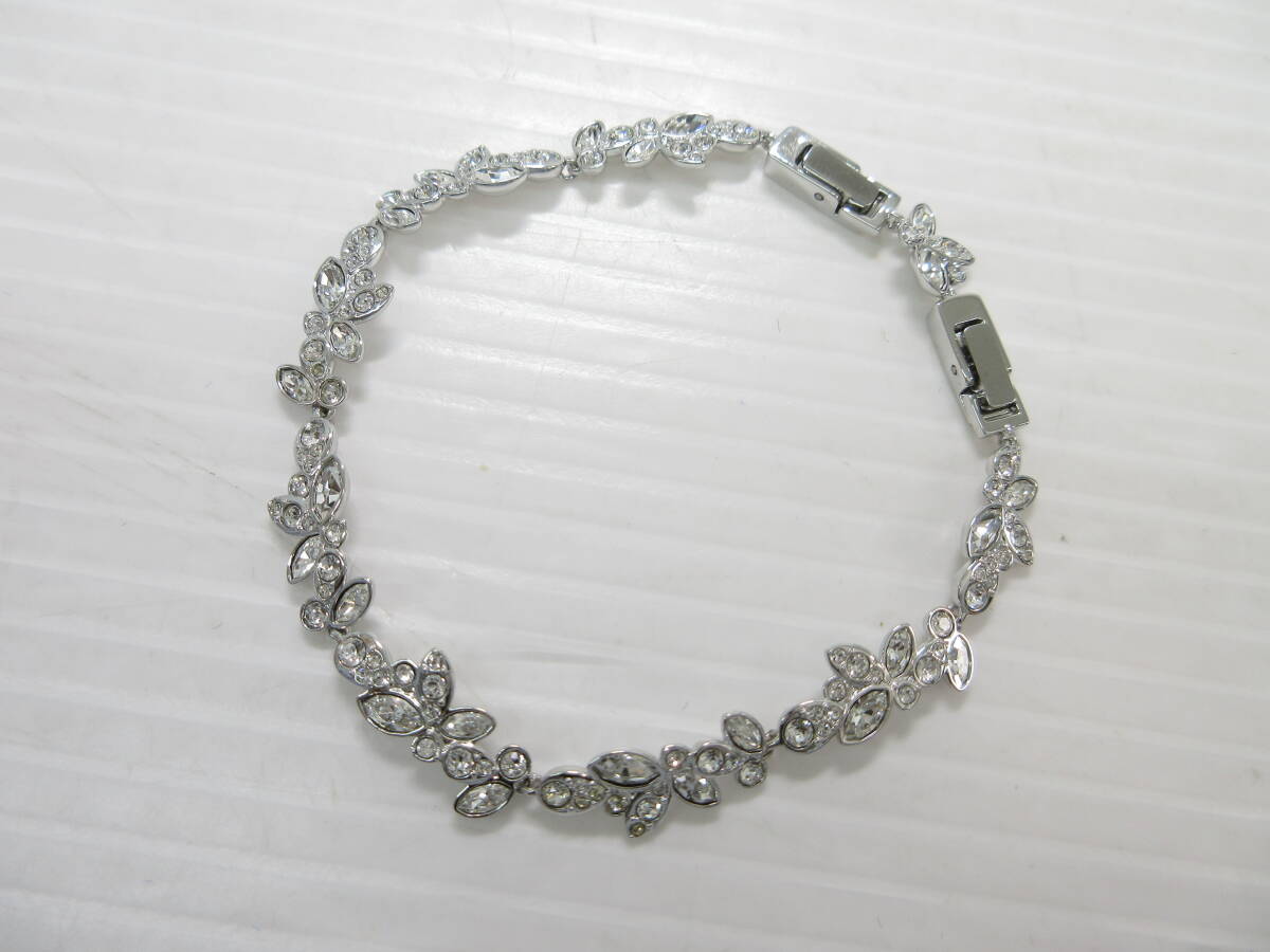2503M4902 SWAROVSKI スワロフスキー シルバーカラー ライン