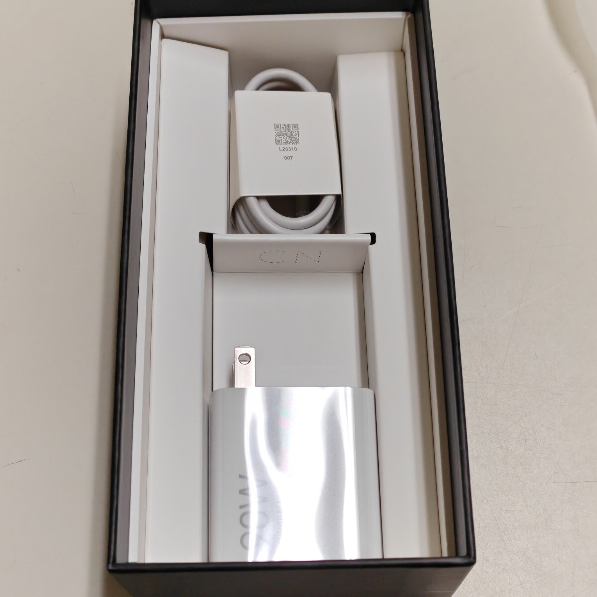 Xiaomi 15 Ultra 中古 本体 国内版 シルバークローム 512GB Xiaomi 15 Ultra 中古 本体 国内版 シルバークローム 512GB