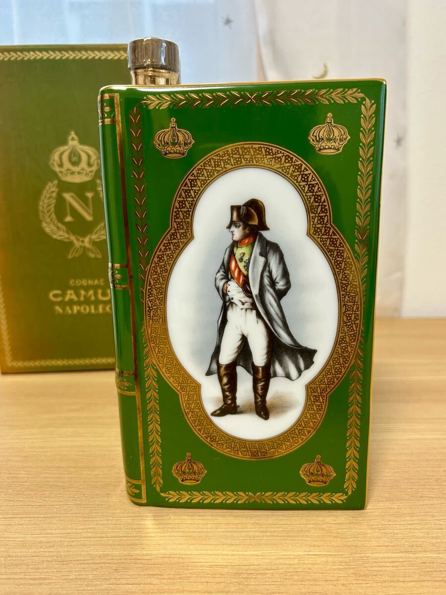 CAMUS カミュ ナポレオン ブック 陶器ボトル 緑 推定約700ml CAMUS カミュ ナポレオン ブック 陶器ボトル 緑 推定約700ml