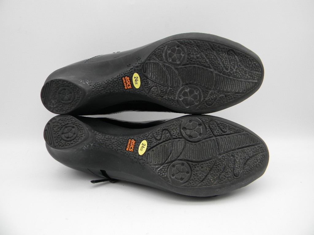 GIRO pedala by asics 】 パンプス(23.5~24cm位)黒 GIRO pedala by asics 】 パンプス(23.5~24cm位)黒