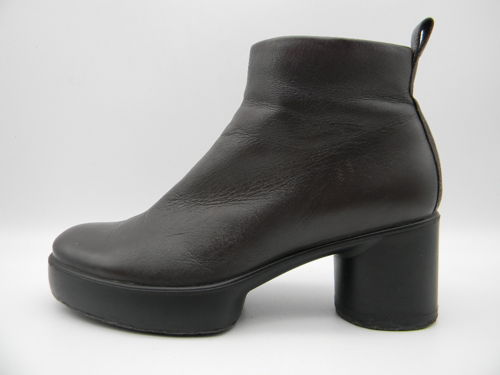 ♪◆【 ecco 】◆ 革ブーツ（EU＝３６、CN＝225）２３ｃｍ位 こげ茶色_画像2