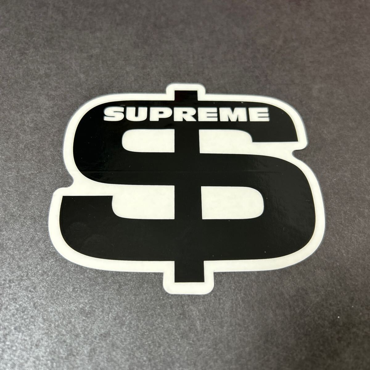 Supreme】Don't Fuck Around ステッカー 新品 / 22fw 22aw ドル Supreme】Don't Fuck Around ステッカー 新品 / 22fw 22aw ドル