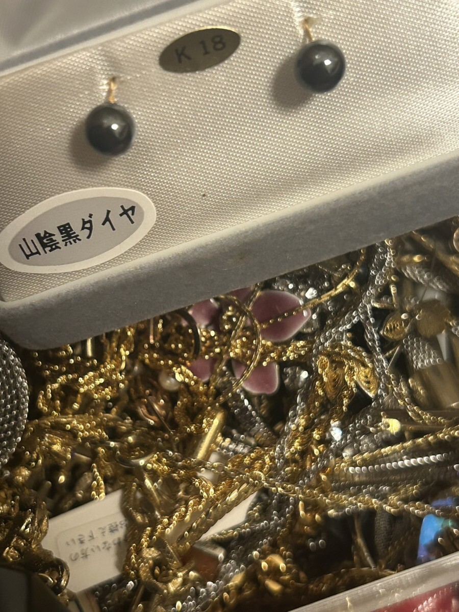 約10Kg メッキ アクセサリー 大量 まとめ売り K18 ゴールド 約10Kg メッキ アクセサリー 大量 まとめ売り K18 ゴールド
