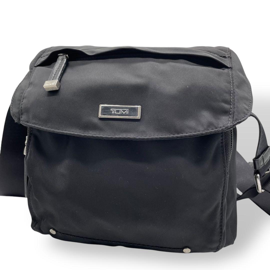 美品 TUMIトゥミ ショルダーバッグ 斜め掛けショルダーバッグ 美品 TUMIトゥミ ショルダーバッグ 斜め掛けショルダーバッグ