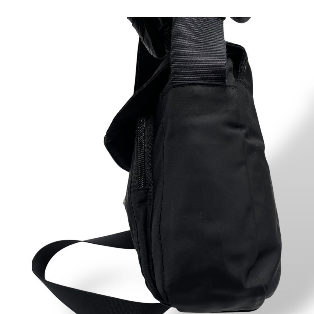 美品 TUMIトゥミ ショルダーバッグ 斜め掛けショルダーバッグ 美品 TUMIトゥミ ショルダーバッグ 斜め掛けショルダーバッグ